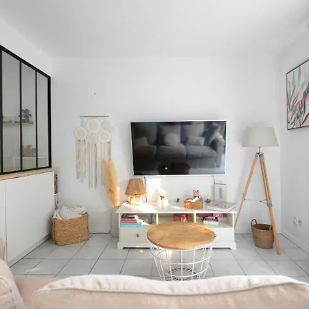 아파트 T2 Calme, Terrasse & Piscine, 10 Min Toulouse *